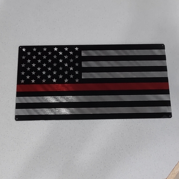 Thin Red Line(USA) - Picture 5 of 5